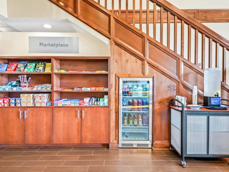 Comfort Suites Linn County Hotel in Albany
