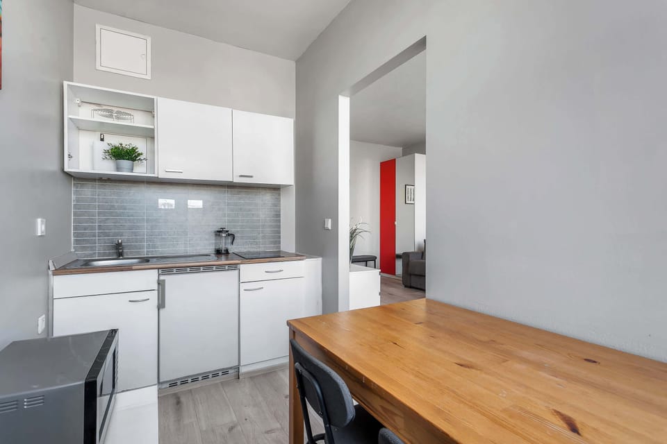 Kitchen & dining