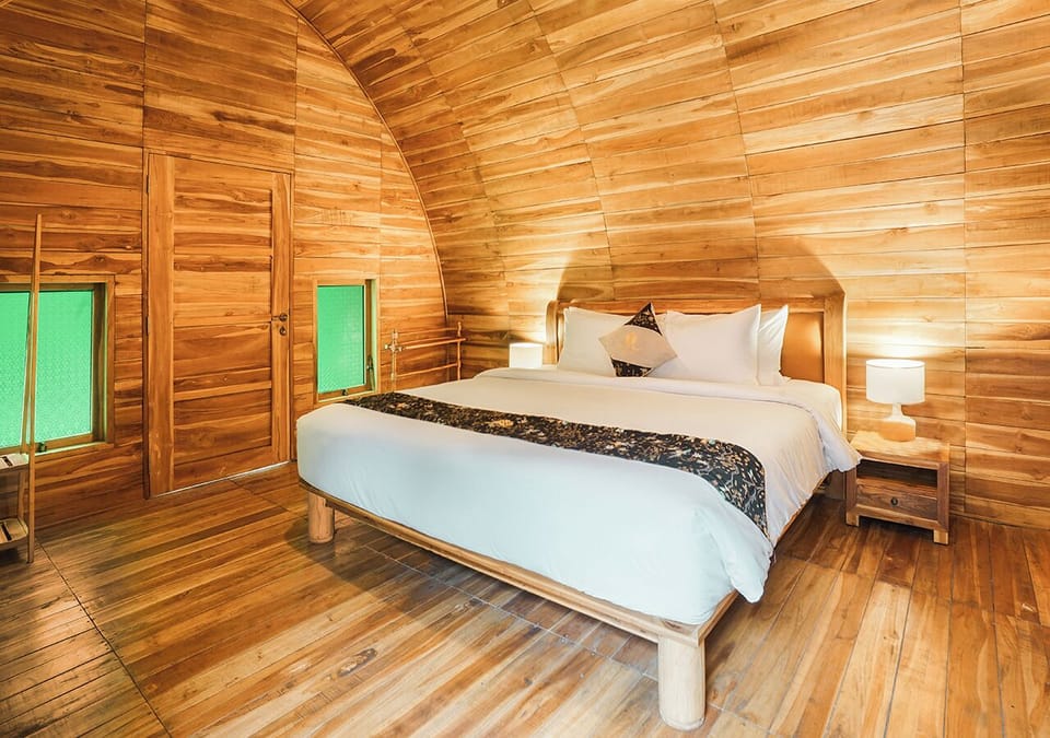 Twin Room (RANGGAWUNI 2 BED) | Premium bedding, blackout drapes, soundproofing, free WiFi