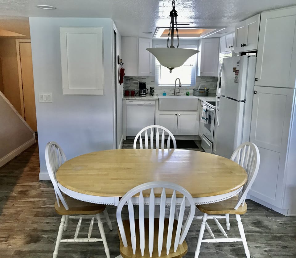 Kitchen table looking towards kitchen
