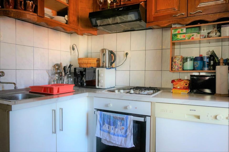 Shared fridge, microwave