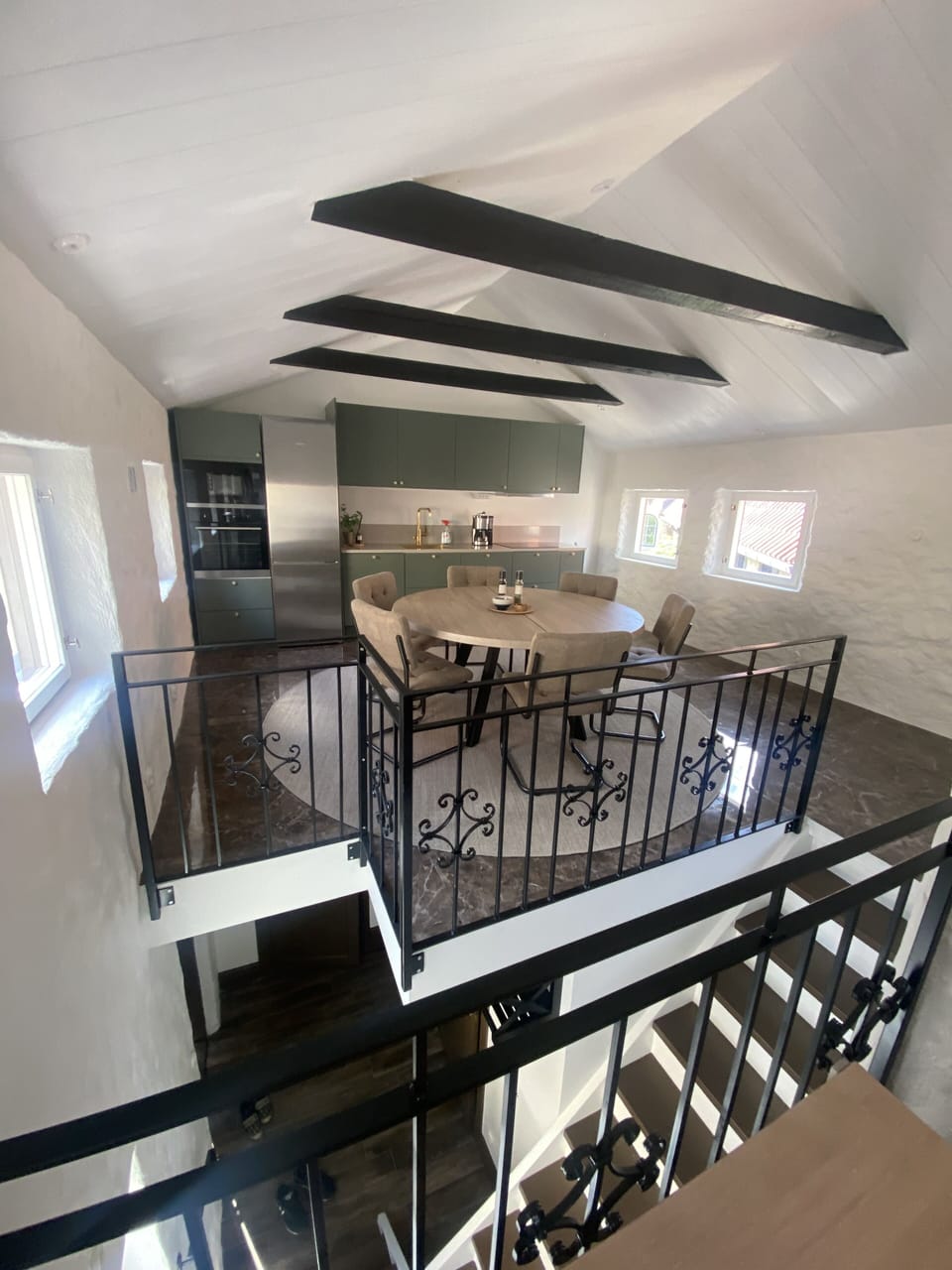 Exclusive Apartment | In-room dining