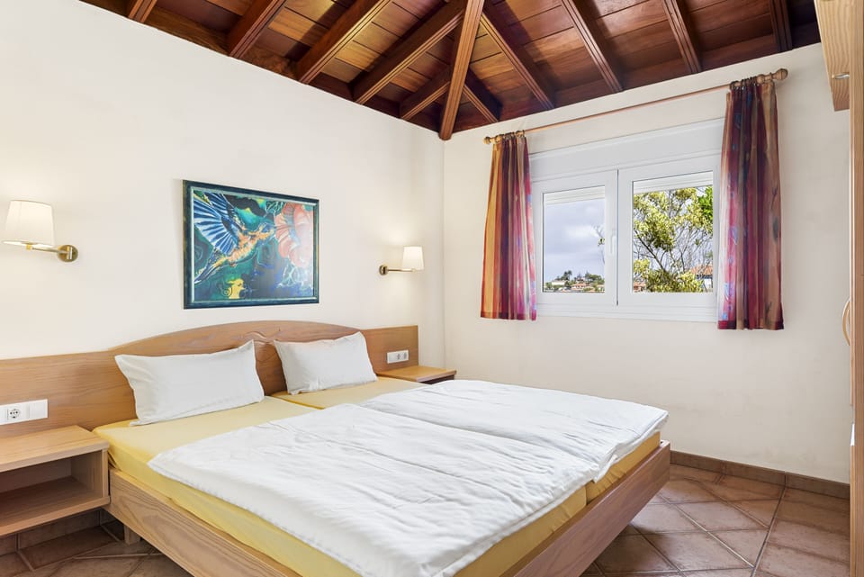 Panoramic Apartment | 1 bedroom, in-room safe, blackout drapes, free WiFi