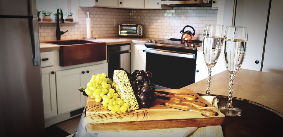 Cottage, 1 Bedroom | Private kitchen | Fridge, microwave, oven, dishwasher