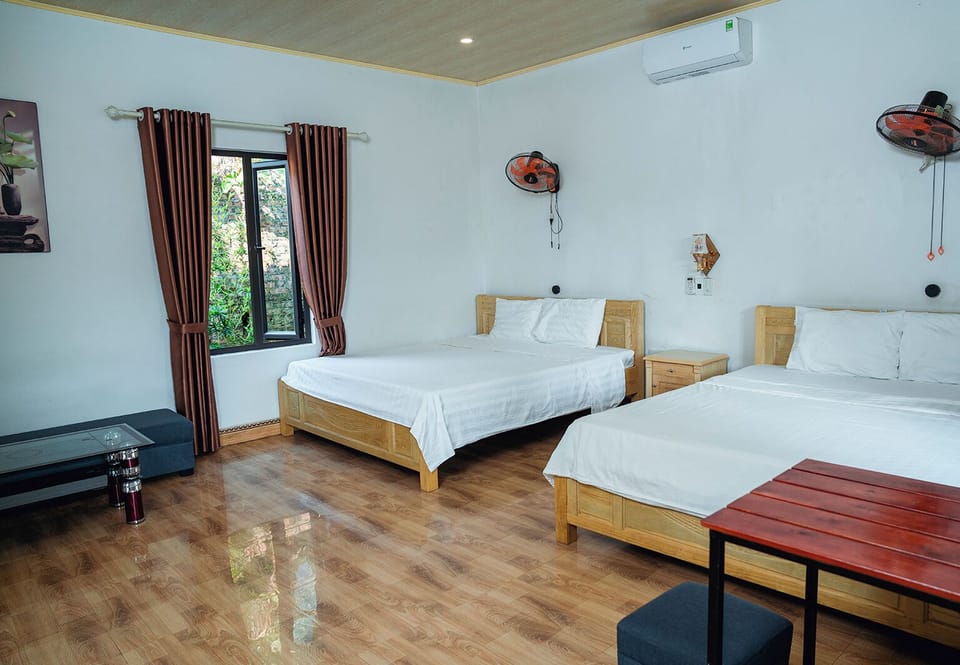 Family Quadruple Room | Desk, blackout drapes, free WiFi, bed sheets