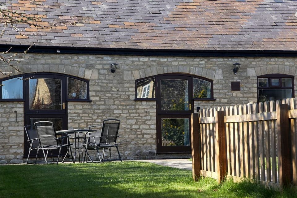Stable Cottage - Outdoor Dining