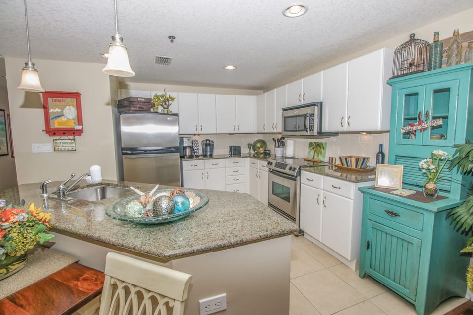 Fully furnished kitchen