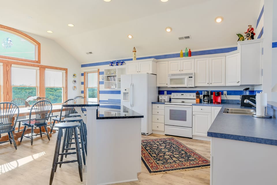 GR2234: Dare to Relax | Top Level Kitchen