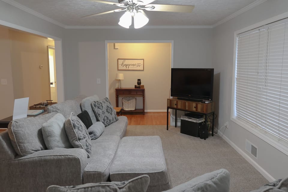 Air Bnb House 2-5