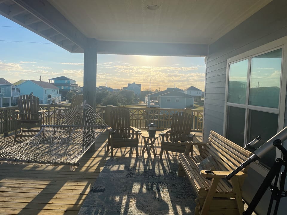 Front patio living space
