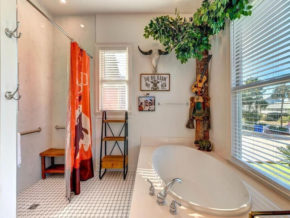 Bathroom 7 - first floor