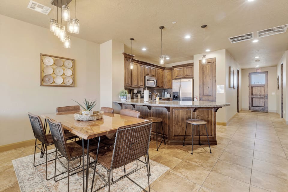 Three Bedroom Condo | Private kitchen | Coffee/tea maker, microwave, ice maker