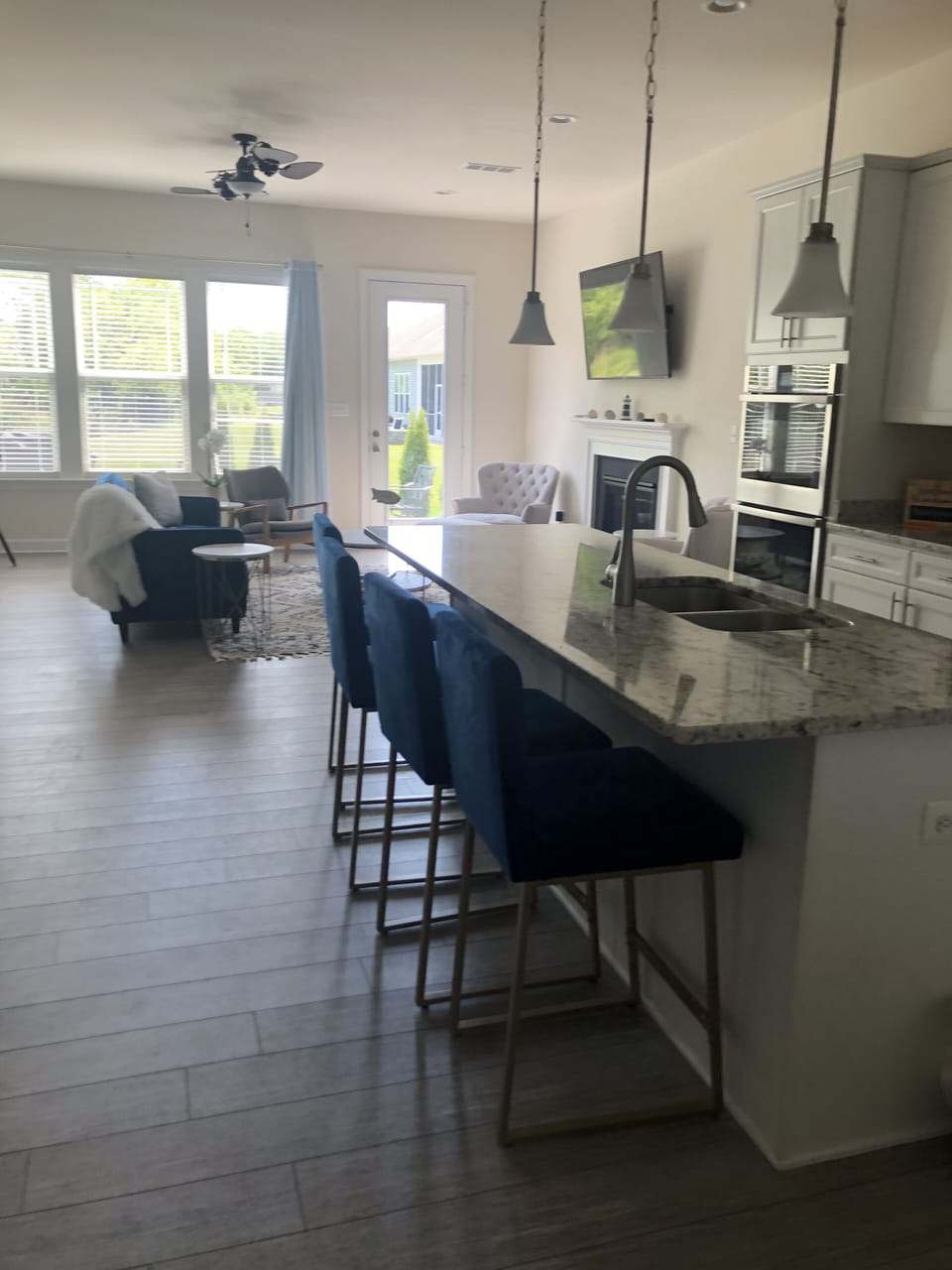Kitchen island. 