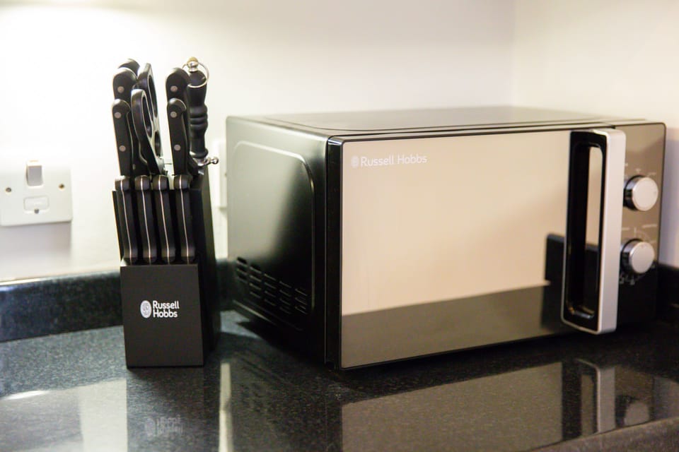 Executive Apartment, Ensuite, City View | Private kitchen