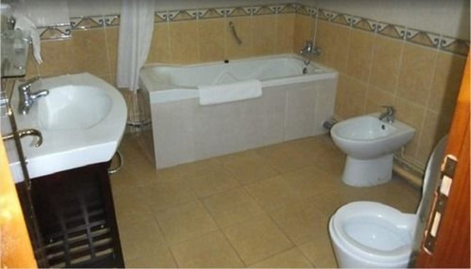 Free toiletries, towels