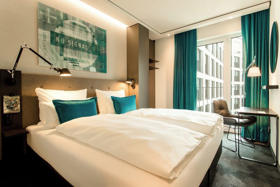 Egyptian cotton sheets, premium bedding, in-room safe, desk