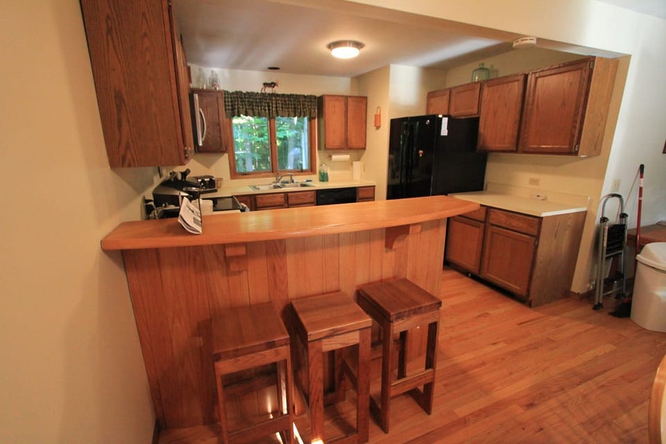 Kitchen bar
