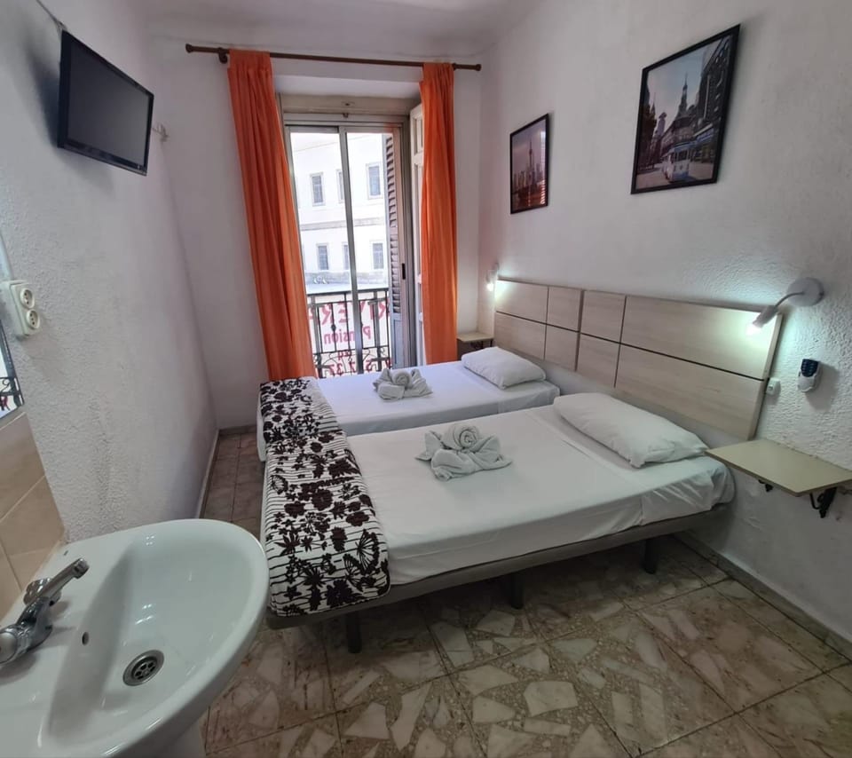 Double or Twin Room, Shared Bathroom | Free WiFi