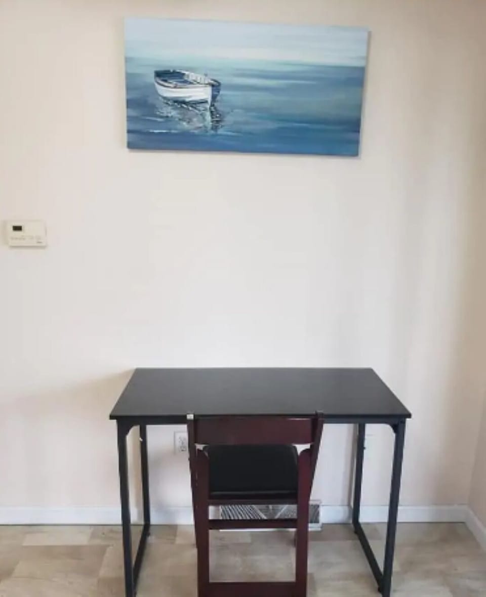 We offer two desks and chairs, great for laptop gaming and working.