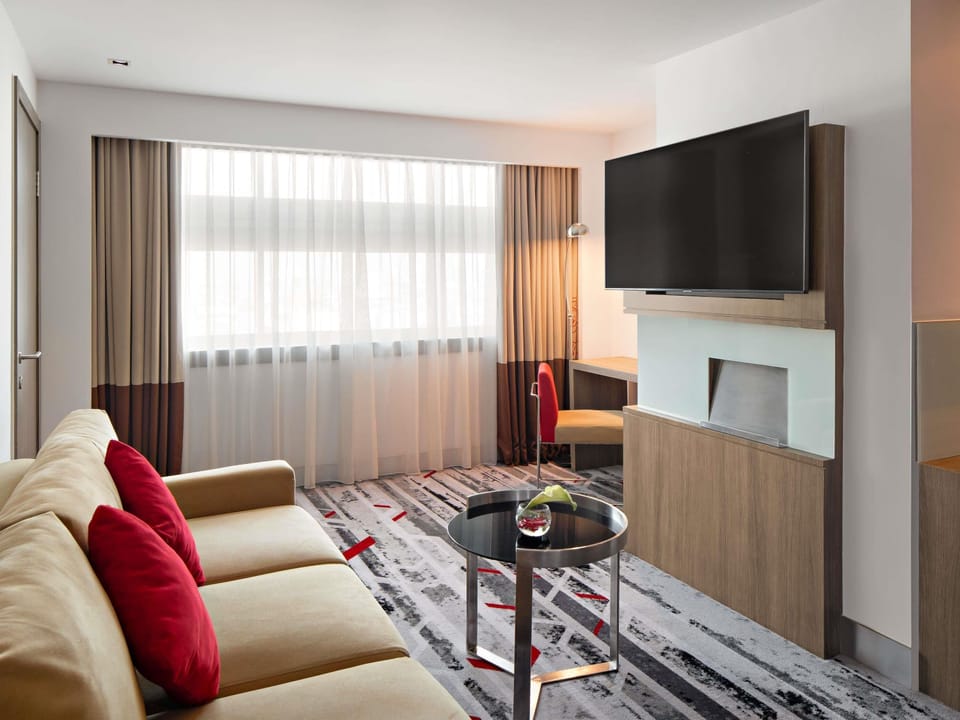 Superior Suite, 1 King Bed | Minibar, in-room safe, desk, iron/ironing board