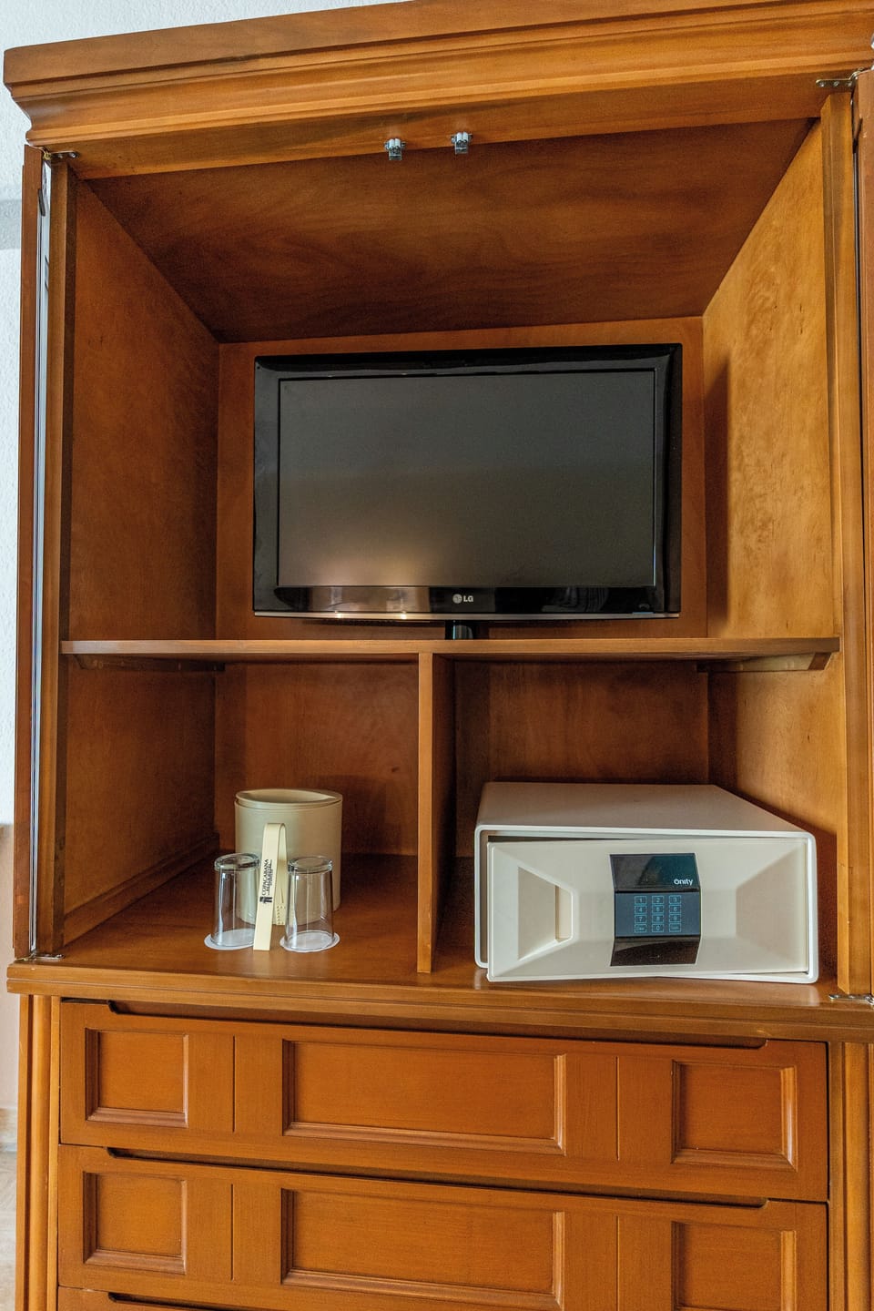 Standard Double Room, 2 Double Beds, Partial Ocean View | In-room safe, desk, laptop workspace, blackout drapes