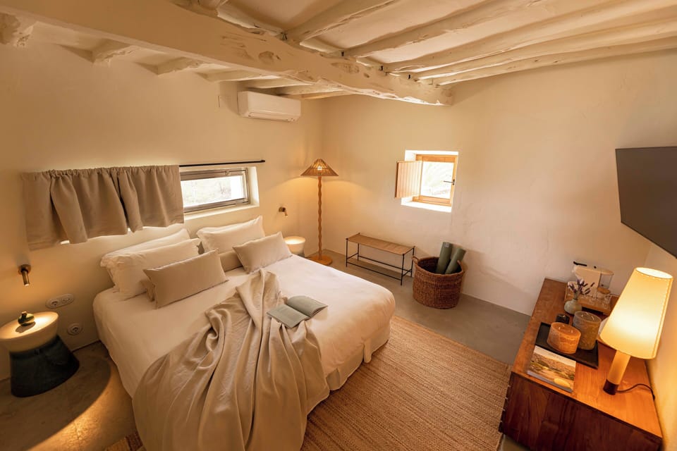 Junior Suite, 1 Queen Bed (Finca) | Down comforters, in-room safe, blackout drapes