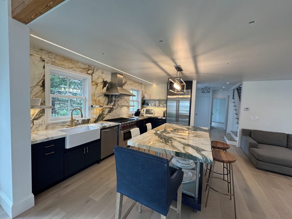 Great kitchen island on wheels you can have dance parties!