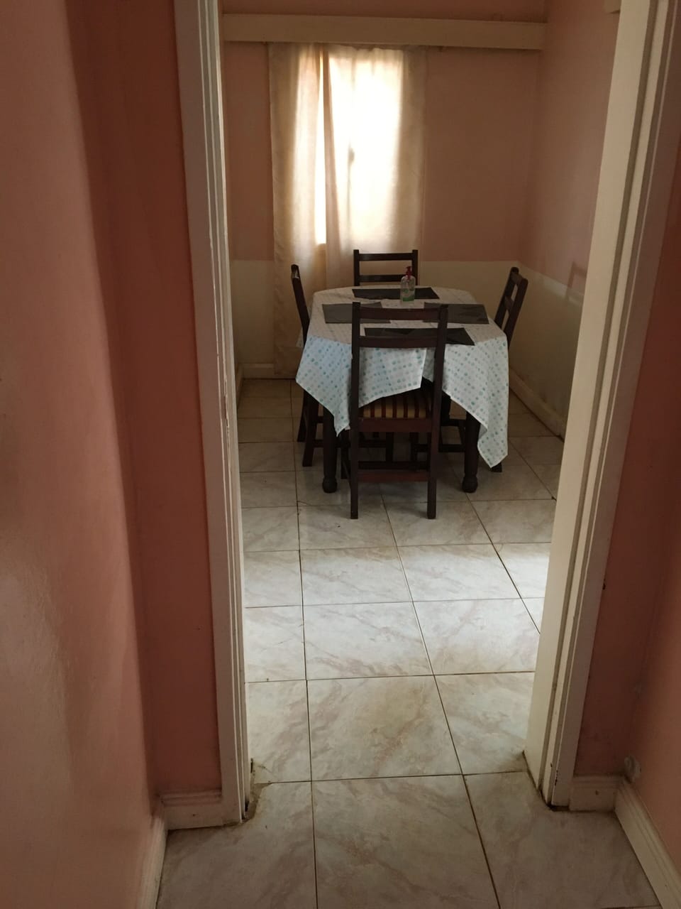 Basic Room | In-room dining