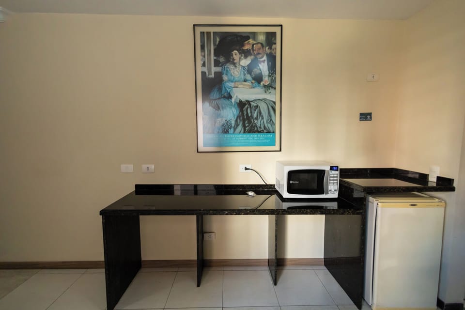 Minibar, desk, laptop workspace, WiFi (free)