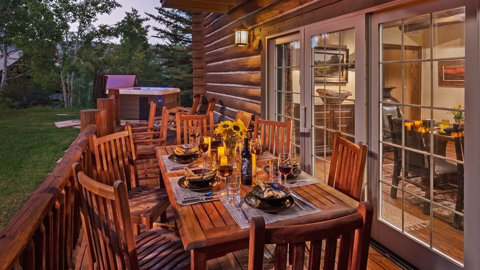 Patio, Main Level - Outdoor dining table