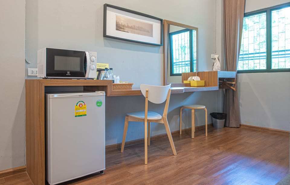 Suite, 1 Double Bed, Garden View | Free WiFi, bed sheets