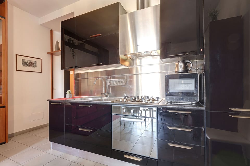 Apartment, 2 Bedrooms | Private kitchen | Full-size fridge, microwave, oven, stovetop