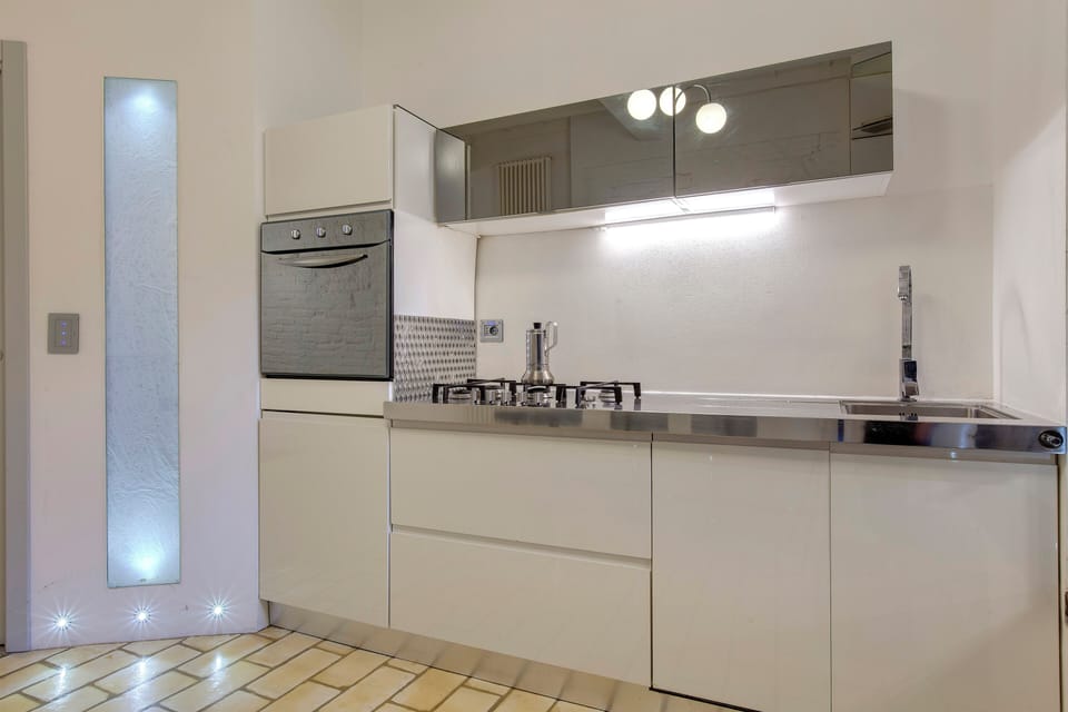 Apartment, 2 Bedrooms | Private kitchen | Full-size fridge, microwave, oven, stovetop