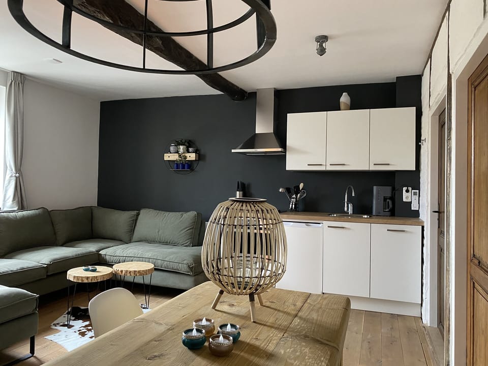 Living with kitchen