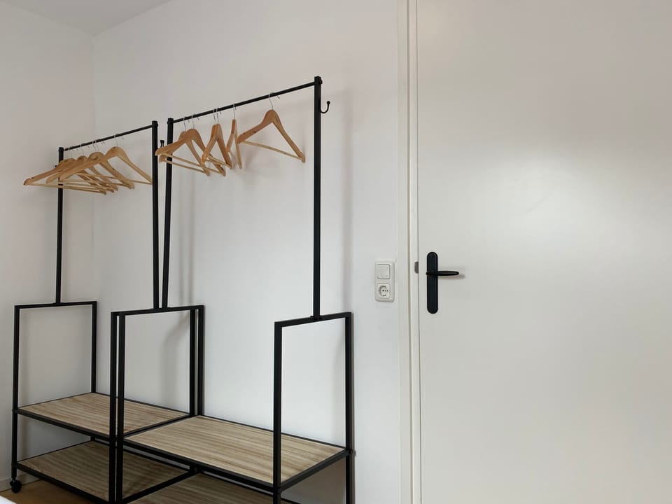 Bedroom 1 (3p)