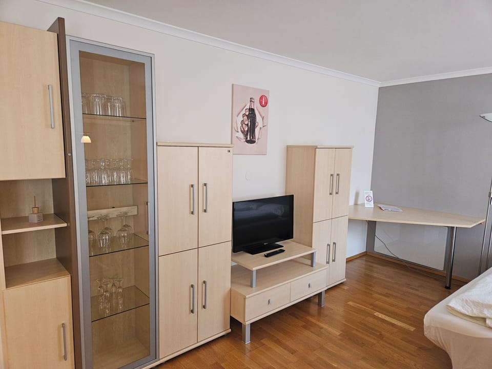 Apartment (Nr.5) | Living area | Flat-screen TV