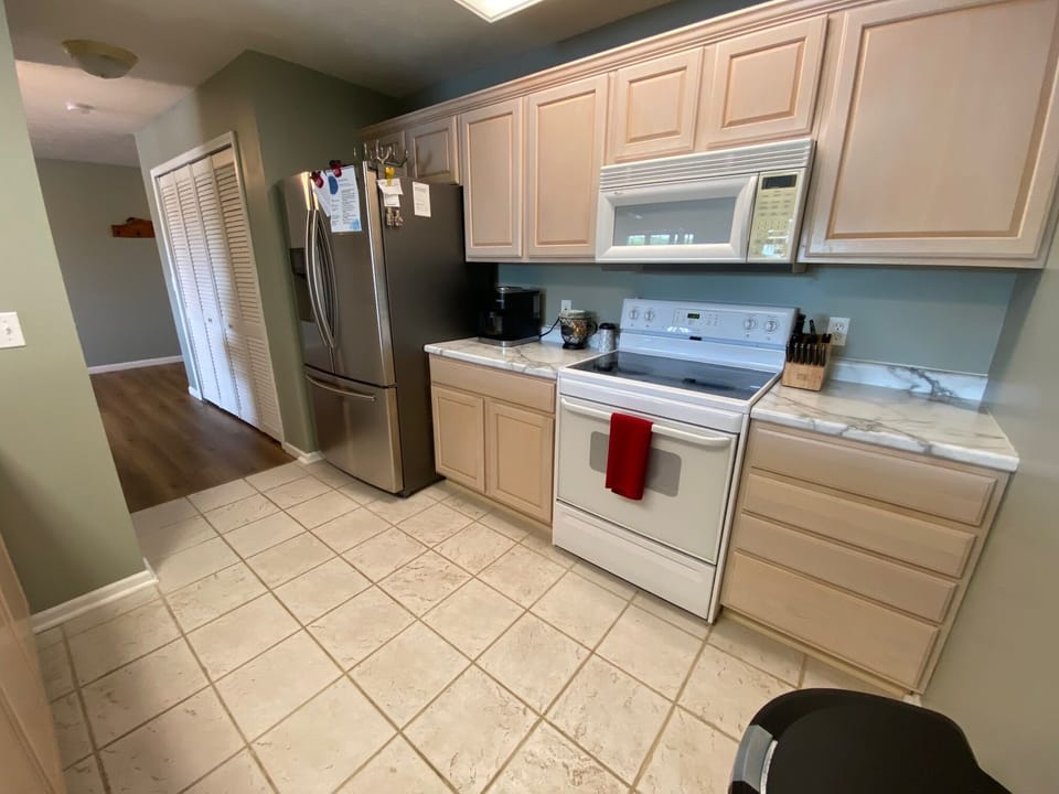 Full Kitchen