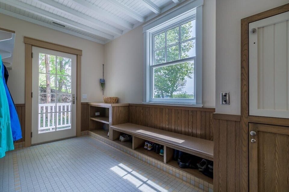Lower Level Entry to home