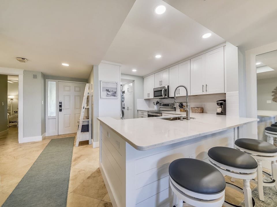 Newly Renovated Kitchen at 409 Captain's Walk