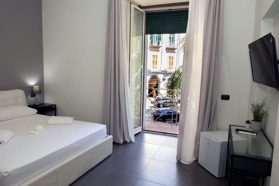 Deluxe Double Room (Castle View) | Memory foam beds, individually decorated, desk, free WiFi