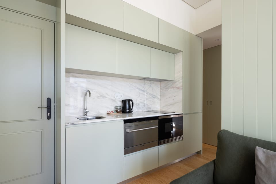 Romantic Apartment, 1 Bedroom (Double) | Private kitchen | Stovetop, dishwasher, coffee/tea maker, electric kettle