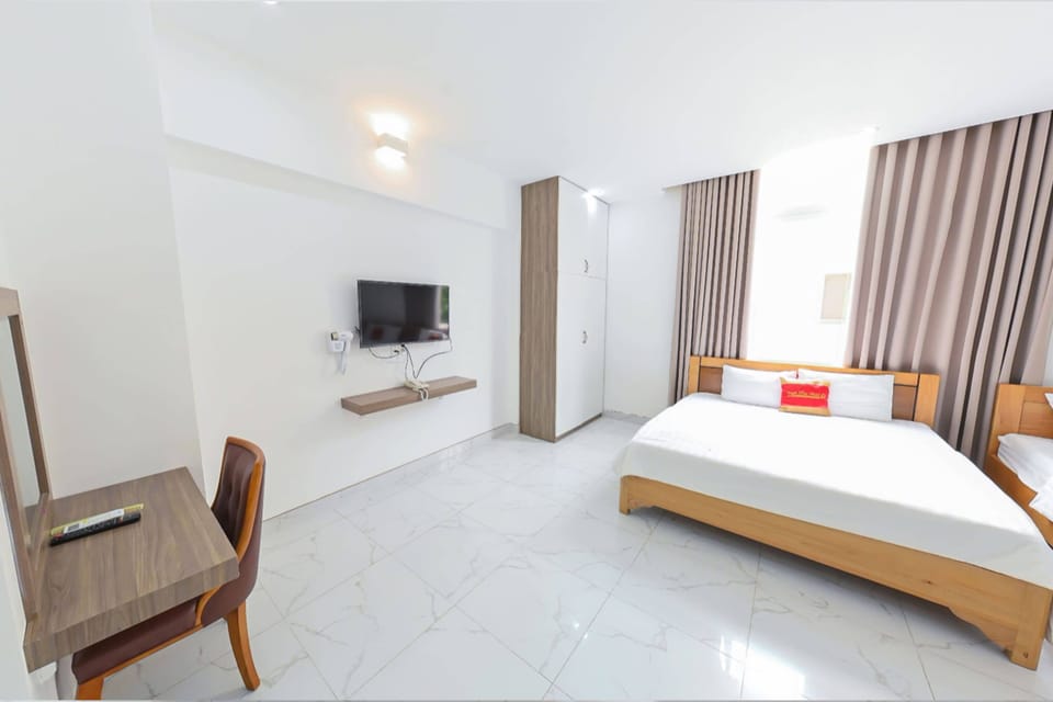 Family 6 pax | Minibar, desk, iron/ironing board, free WiFi