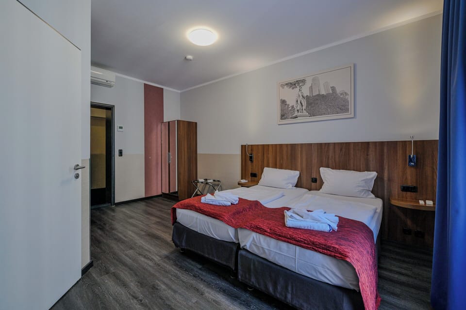 Minibar, in-room safe, blackout drapes, soundproofing