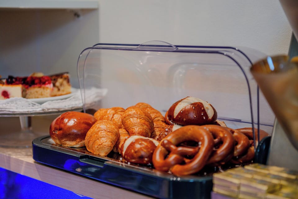 Daily buffet breakfast for a fee