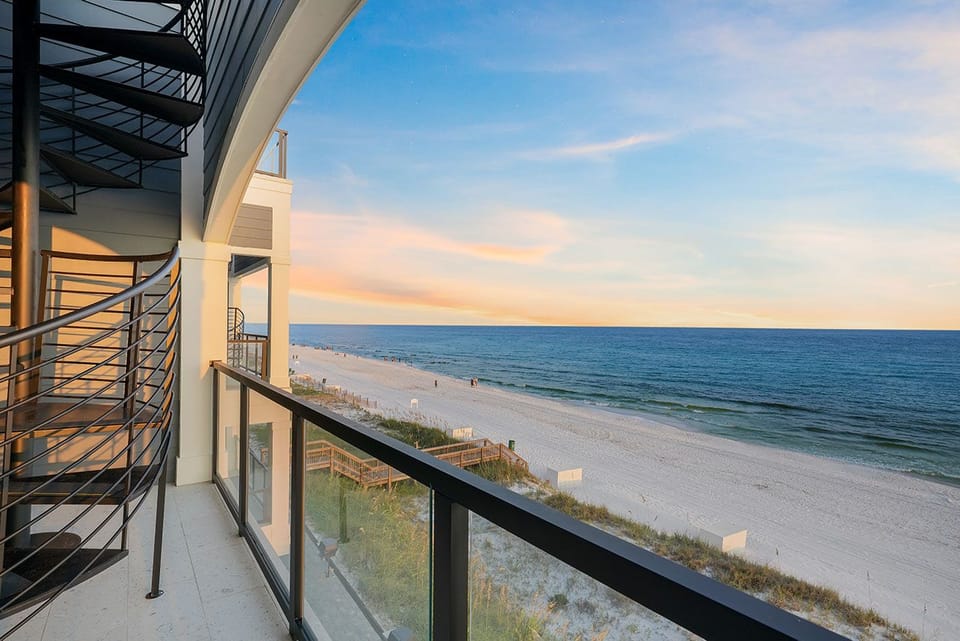 Crystal Clear - Henderson Beach - Balcony