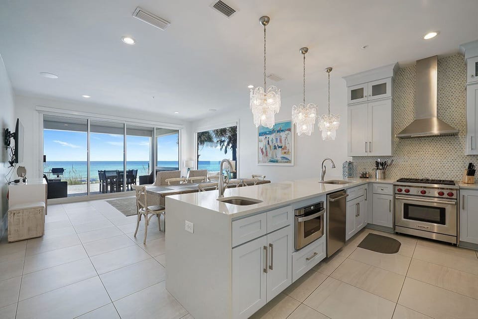 Crystal Clear - Henderson Beach - Open Concept Living Room, Dining Room & Kitchen