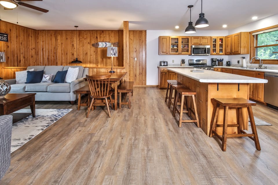 Kitchen/great room 