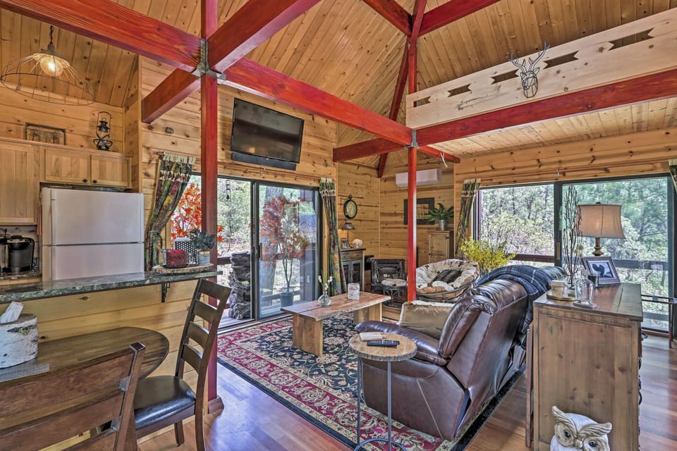 Interior Space | Open Layout | Air Conditioning | Wood-Burning Stove | Free WiFi