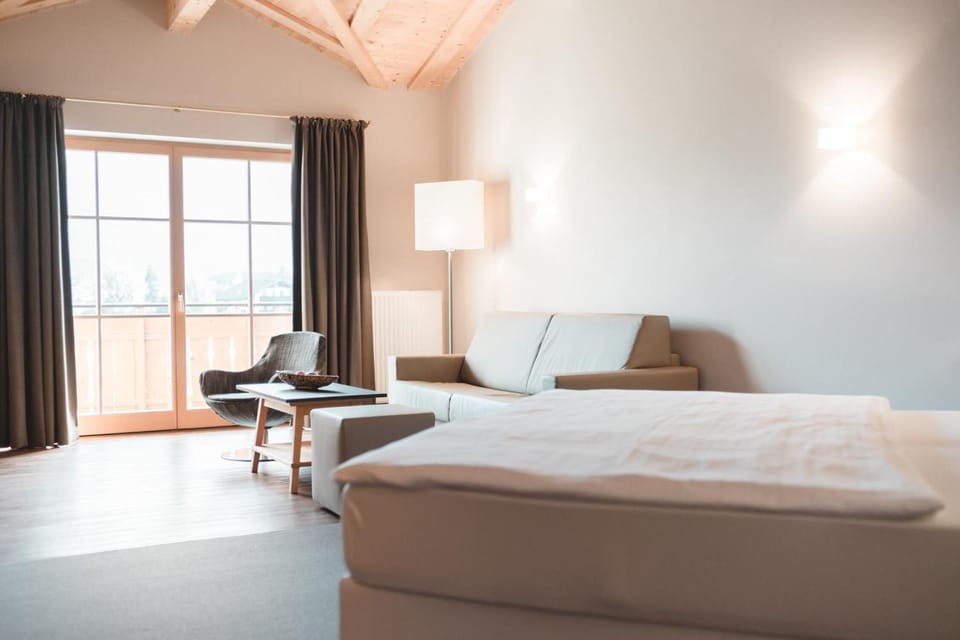 Egyptian cotton sheets, premium bedding, down comforters