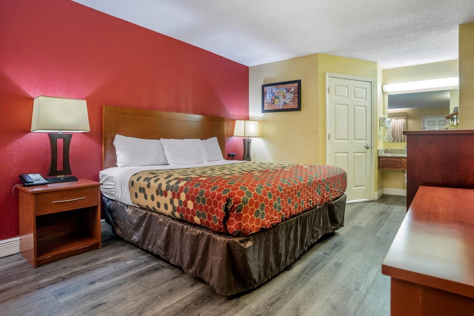 Desk, iron/ironing board, free WiFi, bed sheets